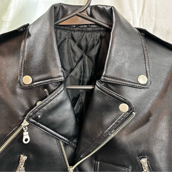 Black child’s size simulated leather jacket - Picture 3 of 9